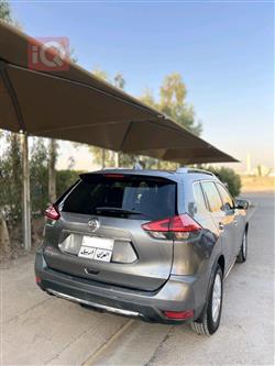 نيسان روج